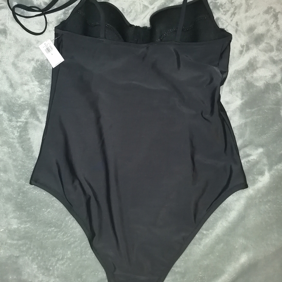 Old Navy women's tie shoulder one piece bathing suit - Picture 4 of 6